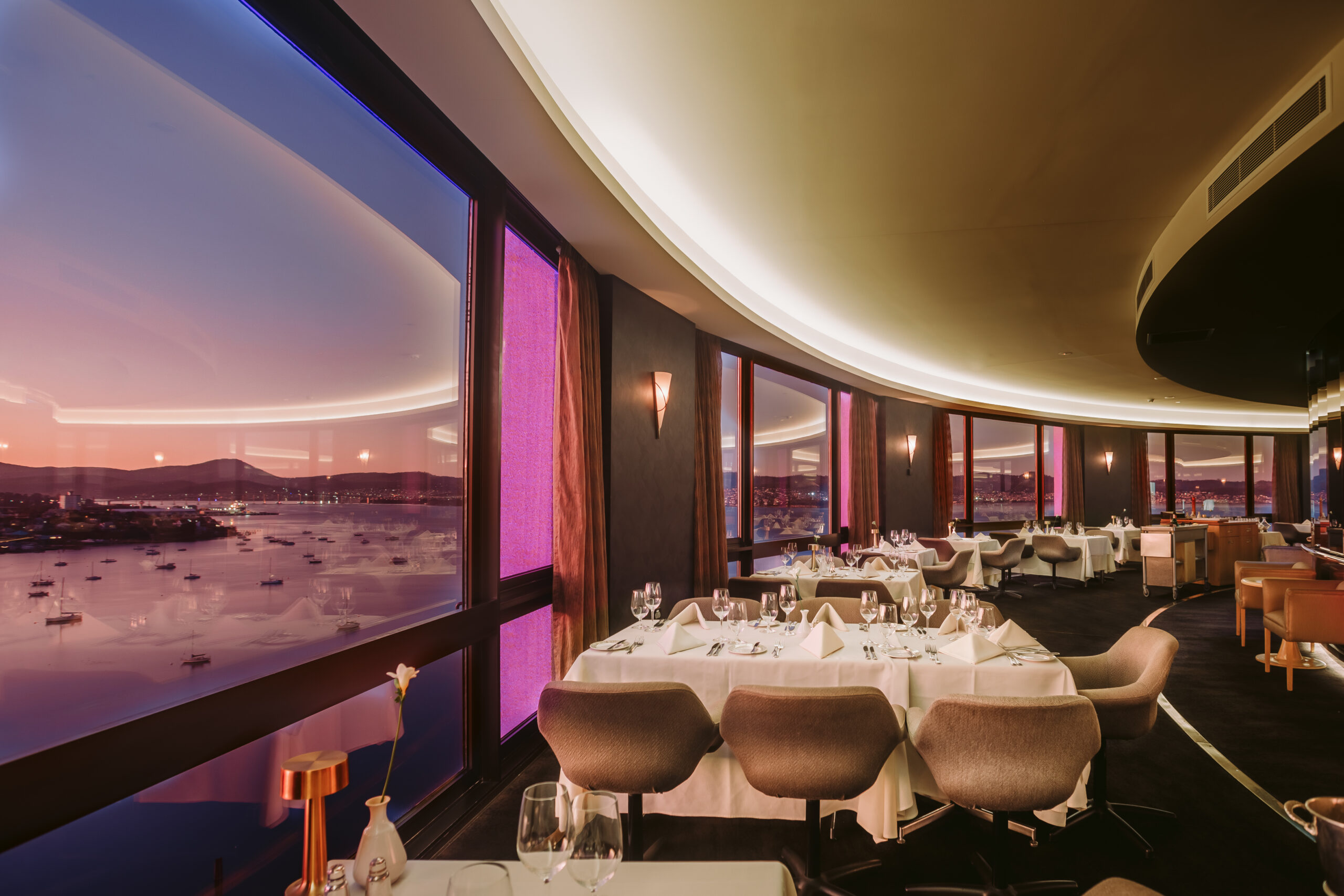 the-point-wrest-point-dining-interior